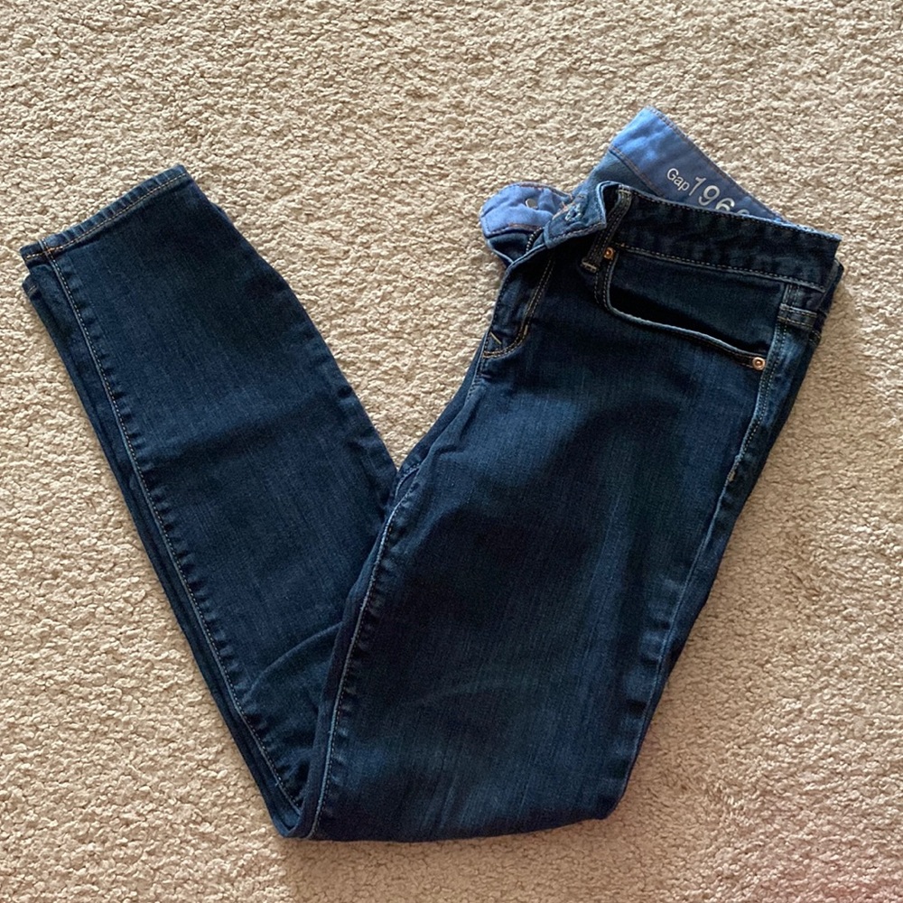 Gap women size 28/6a skinny jeans GUC
